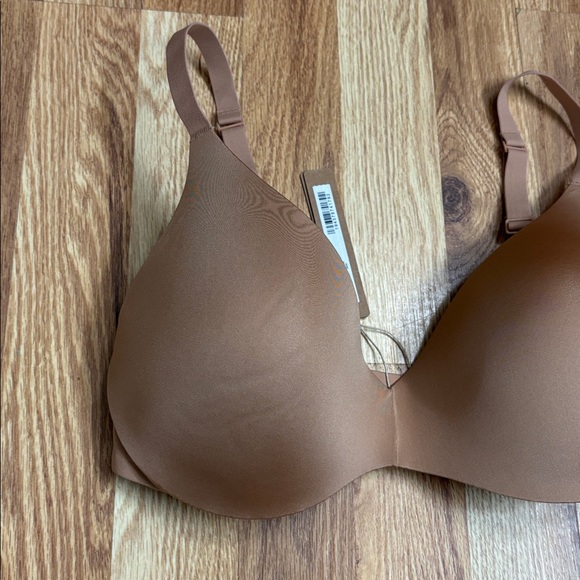 Skims Wireless Form Push Up Plunge Bra size 34 DD - Picture 4 of 15